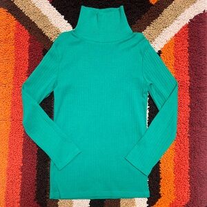 Fin & Vince Jade Turtleneck